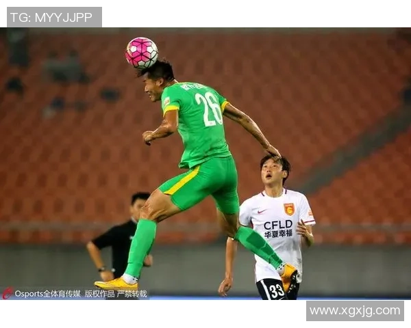 杭州足球队中路突破战术革新解析与未来展望